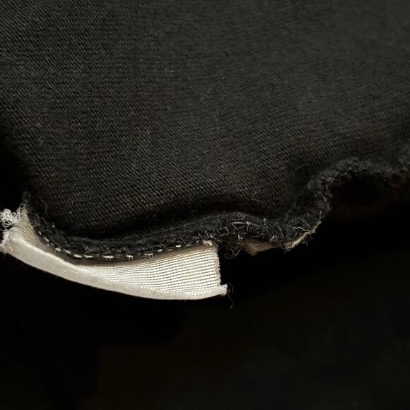 Guinness Dublin Harp Logo Black T-Shirt Men's Size Medium Beer Ireland Official - Picture 6 of 6